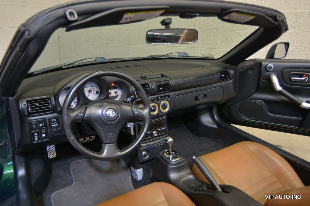 2003 Toyota MR2 Spyder 2dr Convertible Manual SEQ - 22930969 - 14