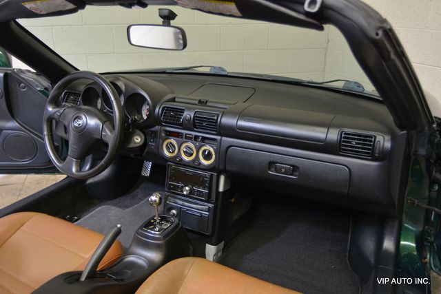 2003 Toyota MR2 Spyder 2dr Convertible Manual SEQ - 22930969 - 15