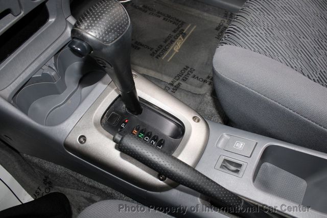 2003 Toyota RAV4 Base photo 22