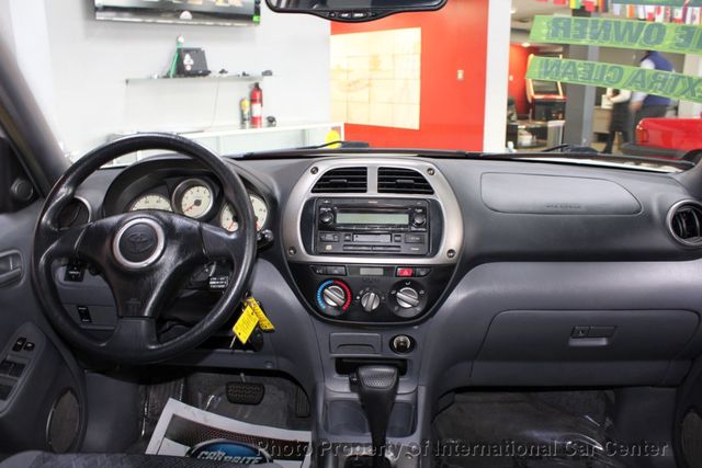 2003 Toyota RAV4 Base photo 32