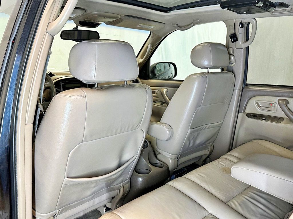 2003 Toyota Sequoia 4dr Limited 4WD - 23035369 - 31