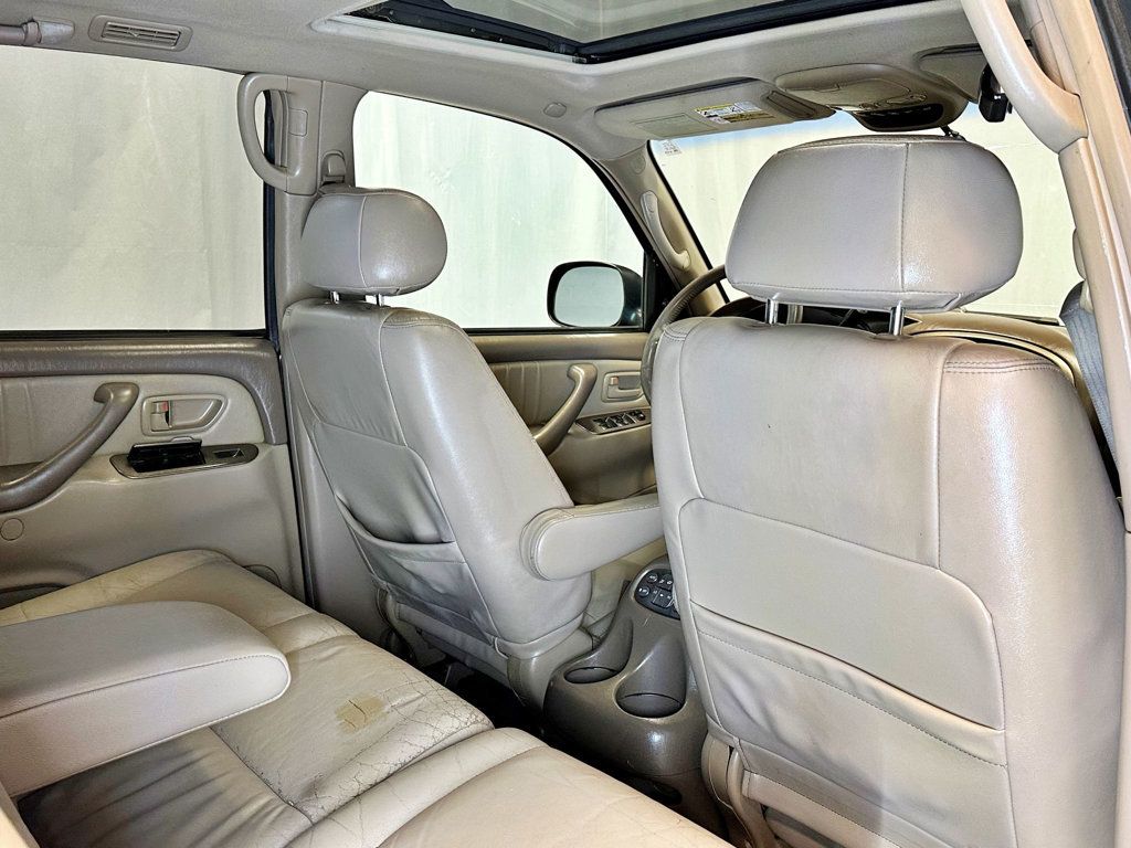 2003 Toyota Sequoia 4dr Limited 4WD - 23035369 - 32