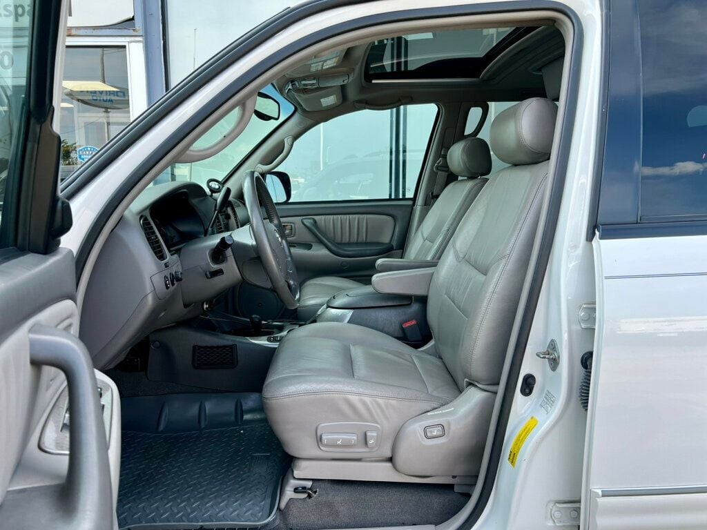 2003 Toyota Sequoia 4dr Limited 4WD - 22893844 - 12