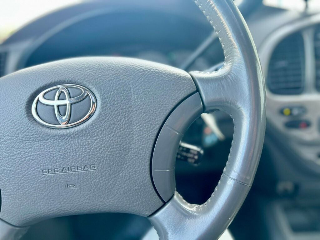2003 Toyota Sequoia 4dr Limited 4WD - 22893844 - 19
