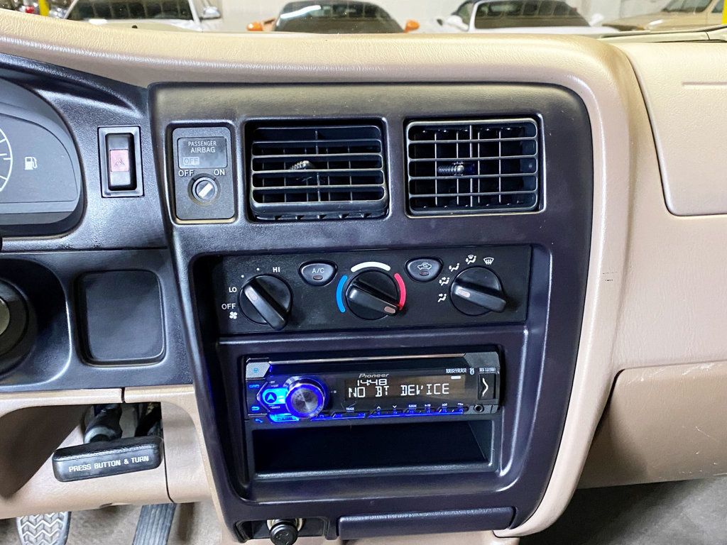 2003 Toyota Tacoma  - 22964040 - 23