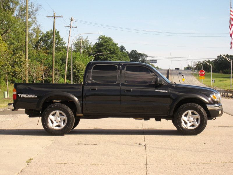 2003 Toyota Tacoma V6 4x4 SR5 photo 10