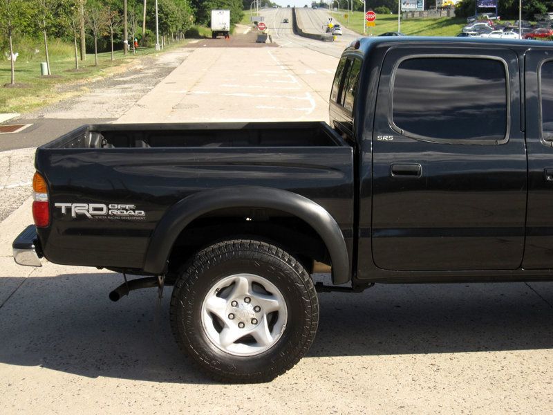2003 Toyota Tacoma V6 4x4 SR5 photo 12