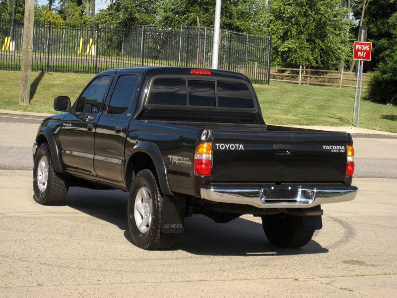 2003 Toyota Tacoma V6 4x4 SR5 photo 14