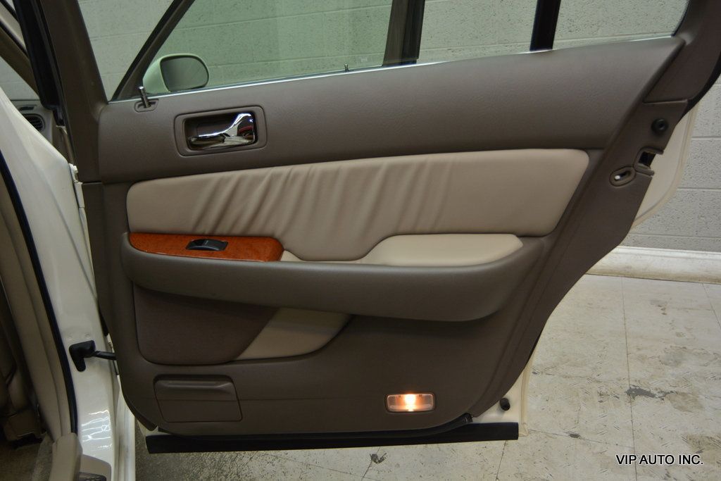 2004 Acura RL 4dr Sedan w/Navigation System - 22998970 - 9