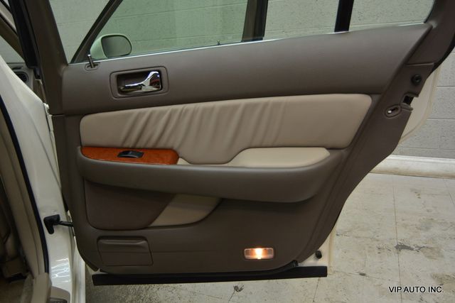 2004 Acura RL 4dr Sedan w/Navigation System - 22998970 - 9