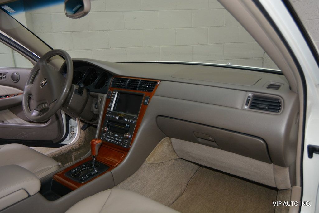 2004 Acura RL 4dr Sedan w/Navigation System - 22998970 - 11