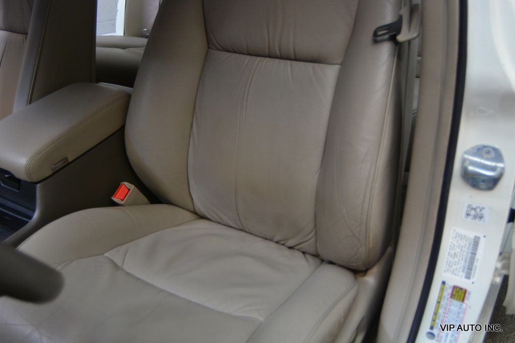 2004 Acura RL 4dr Sedan w/Navigation System - 22998970 - 14