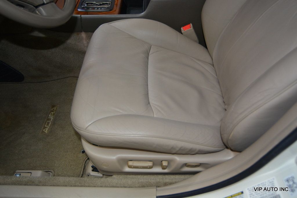 2004 Acura RL 4dr Sedan w/Navigation System - 22998970 - 16
