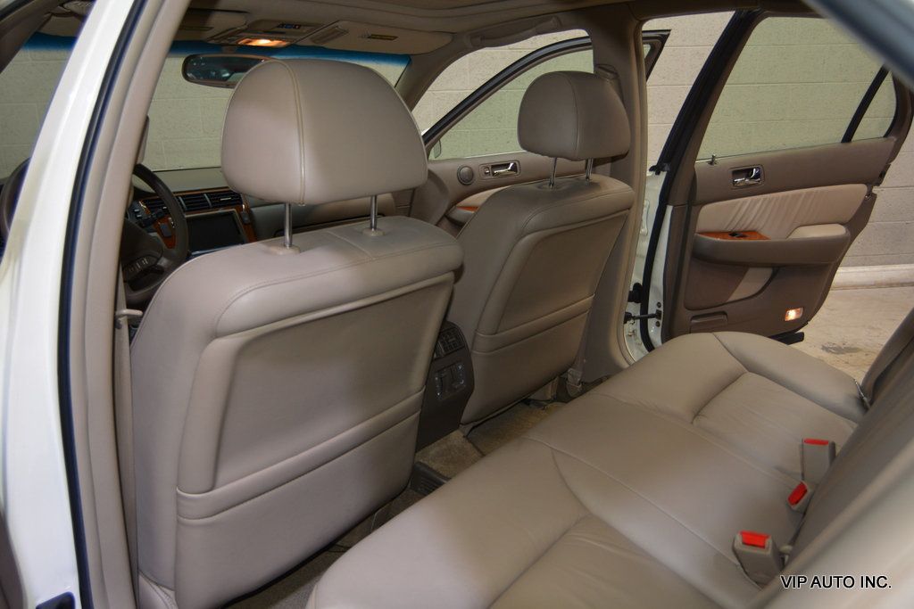 2004 Acura RL 4dr Sedan w/Navigation System - 22998970 - 19