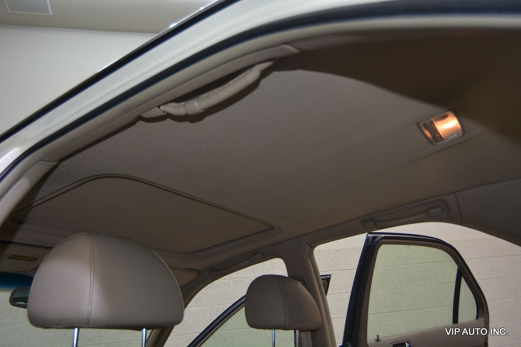 2004 Acura RL 4dr Sedan w/Navigation System - 22998970 - 21