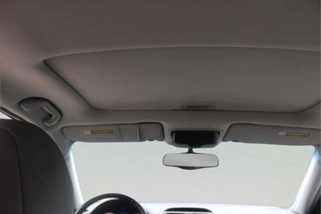 2004 Acura TSX 4dr Sport Sedan Automatic w/Navigation - 23011878 - 8