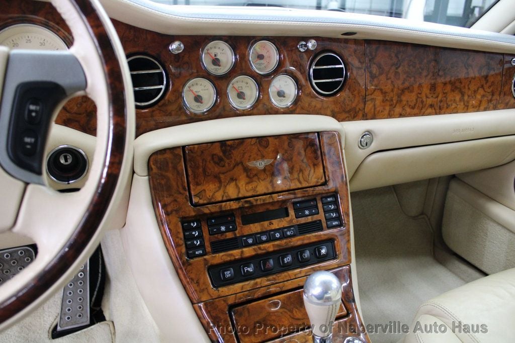 2004 BENTLEY ARNAGE - Image 27