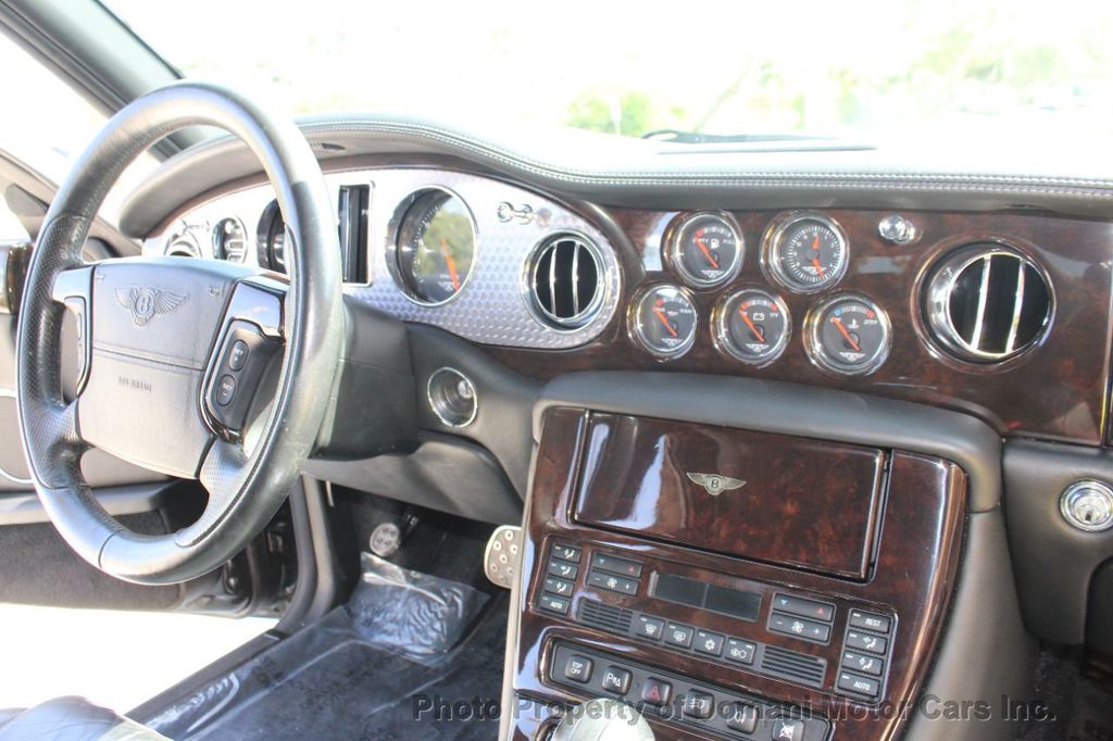 2004 Bentley Arnage photo 9