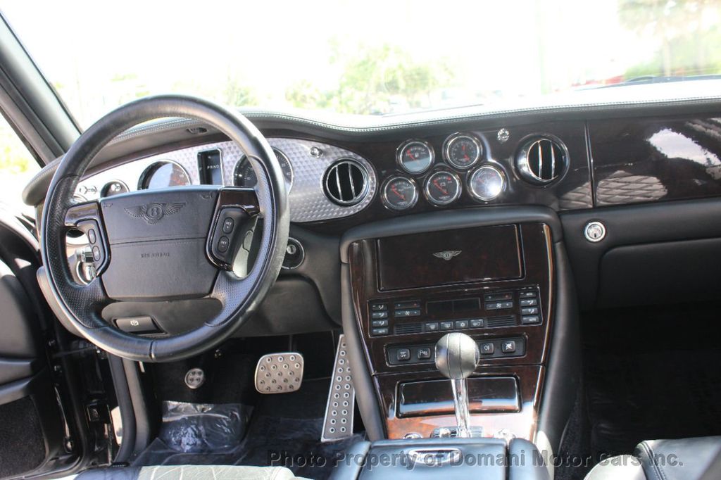 2004 Bentley Arnage photo 58