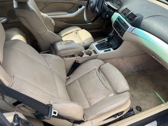 2004 BMW 3 Series 325Ci - 23061337 - 3