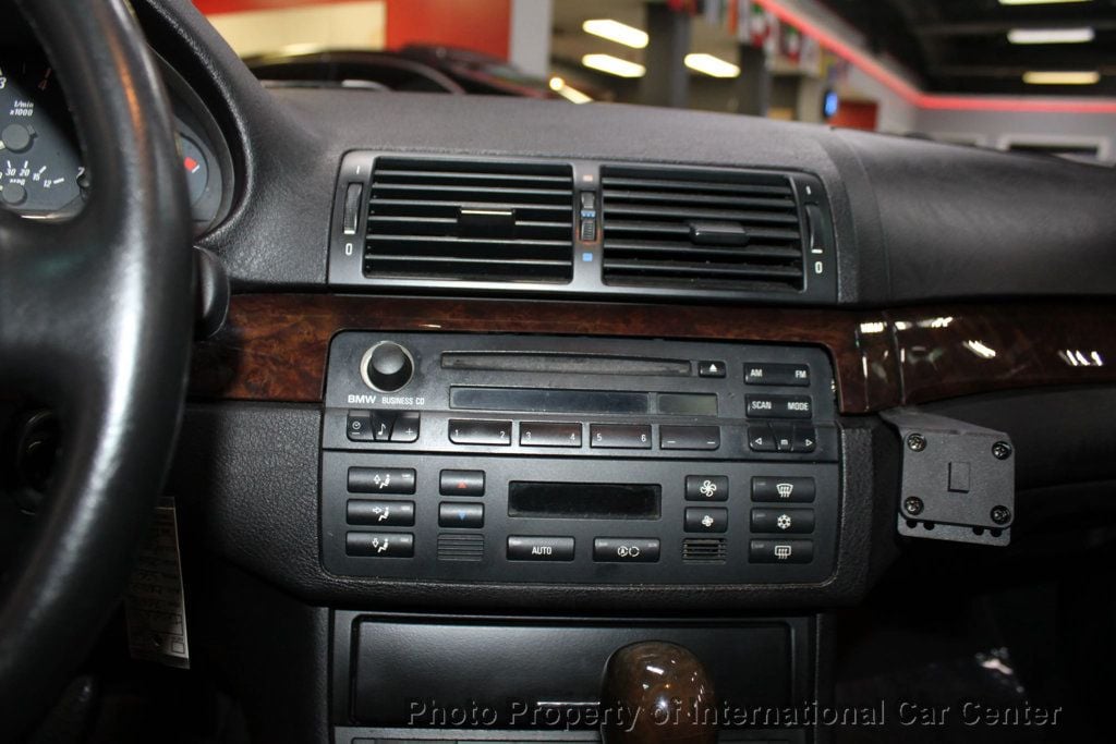 2004 BMW 3 Series 325Ci - 22933091 - 30
