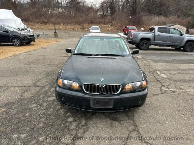 2004 BMW 3 Series 325xi - 22757201 - 5