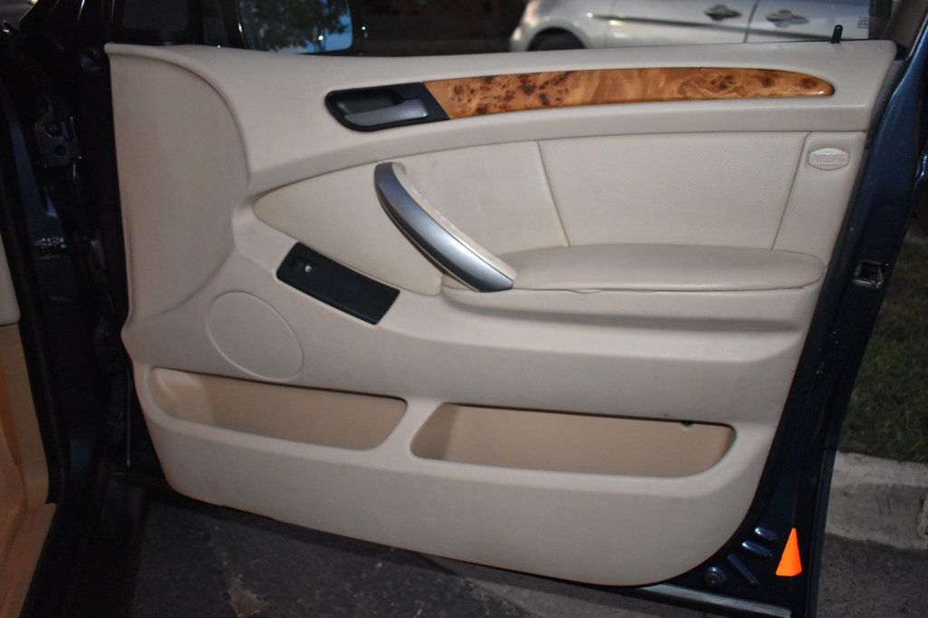2004 BMW X5 3.0i - 22927267 - 32