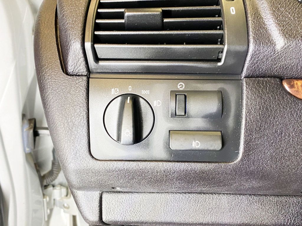 2004 BMW X5 3.0i - 22922095 - 22