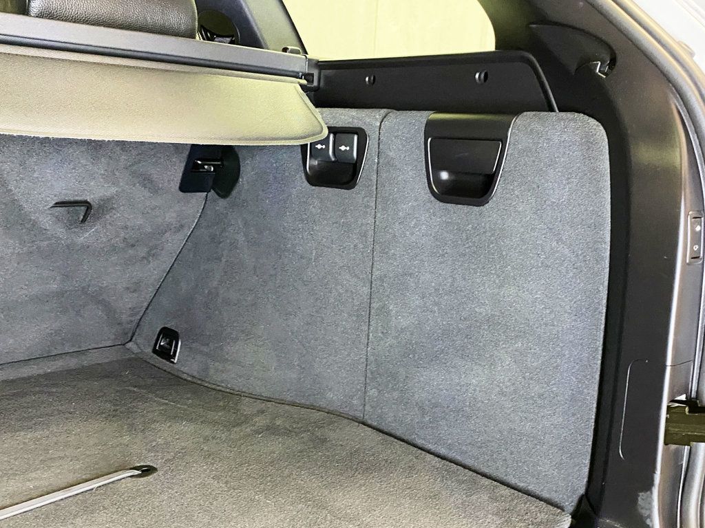 2004 BMW X5 3.0i - 22922095 - 56