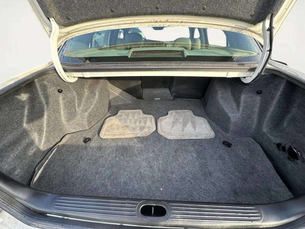 2004 Buick LeSabre 4dr Sedan Custom - 22968388 - 9