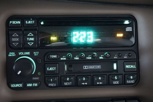 2004 Buick Park Avenue *Park Avenue Ultra* *3800 V6 Supercharged* - 23017169 - 19