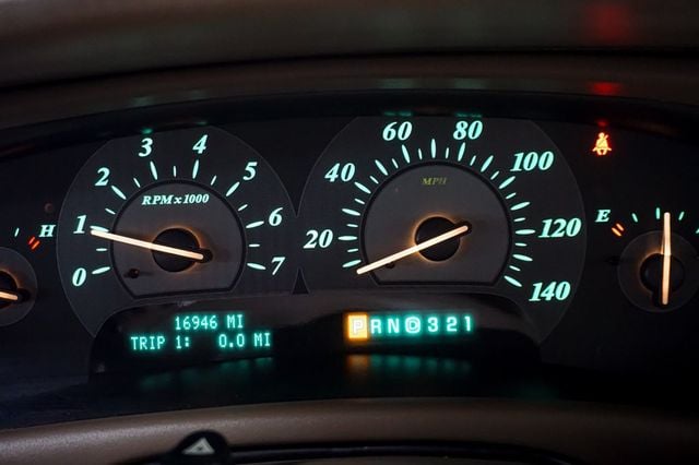 2004 Buick Park Avenue *Ultra Luxury* *3800 V6 Supercharged* *Only 16k Miles* *1-Owner* - 23068829 - 24