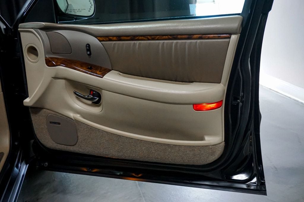 2004 Buick Park Avenue *Ultra Luxury* *3800 V6 Supercharged* *Only 16k Miles* *1-Owner* - 23068829 - 29