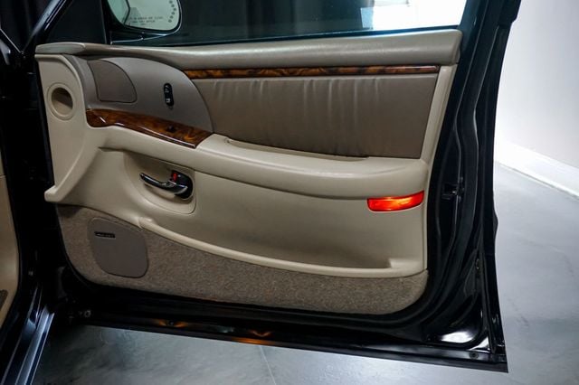 2004 Buick Park Avenue *Ultra Luxury* *3800 V6 Supercharged* *Only 16k Miles* *1-Owner* - 23068829 - 29