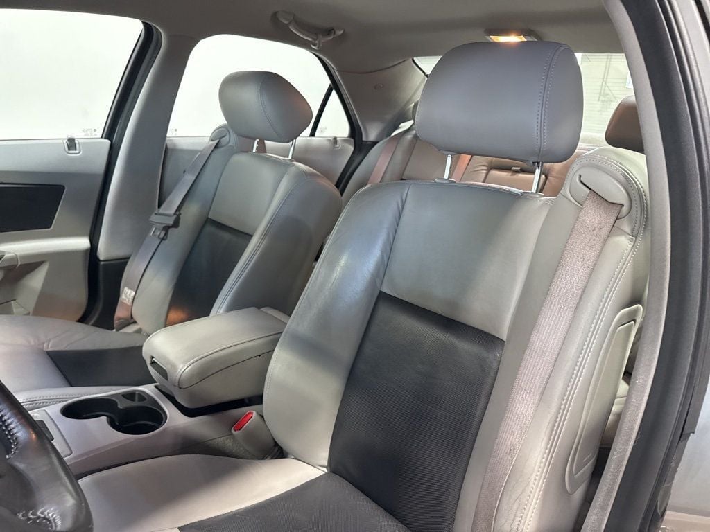 2004 Cadillac CTS 4dr Sedan - 22982541 - 25