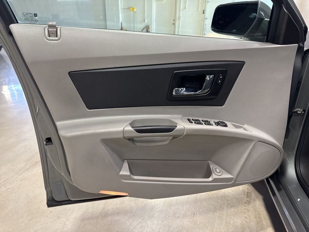 2004 Cadillac CTS 4dr Sedan - 22982541 - 26