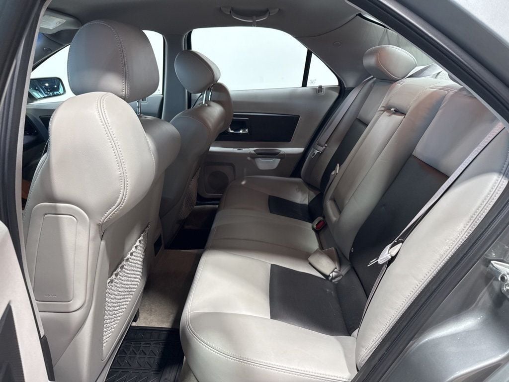 2004 Cadillac CTS 4dr Sedan - 22982541 - 28