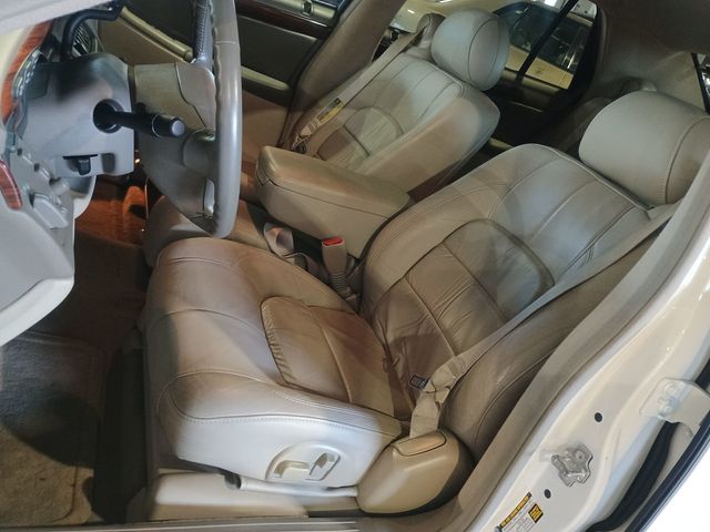 2004 Cadillac DeVille 4dr Sedan Clean Carfax Florida Car - 22973926 - 14