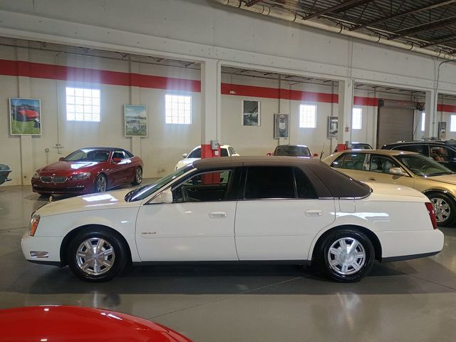 2004 Cadillac DeVille 4dr Sedan Clean Carfax Florida Car - 22973926 - 1