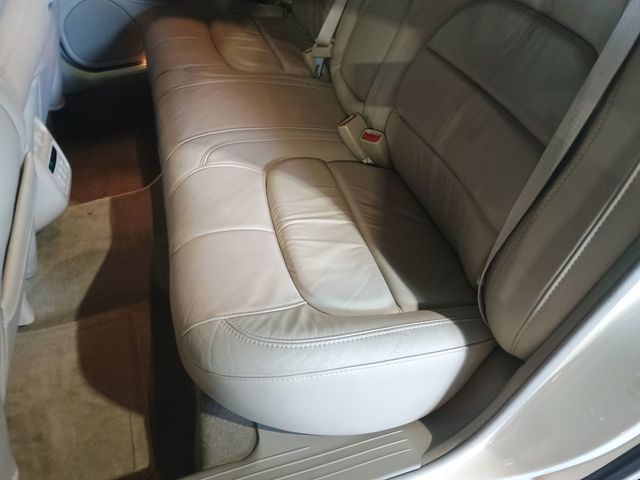 2004 Cadillac DeVille 4dr Sedan Clean Carfax Florida Car - 22973926 - 29