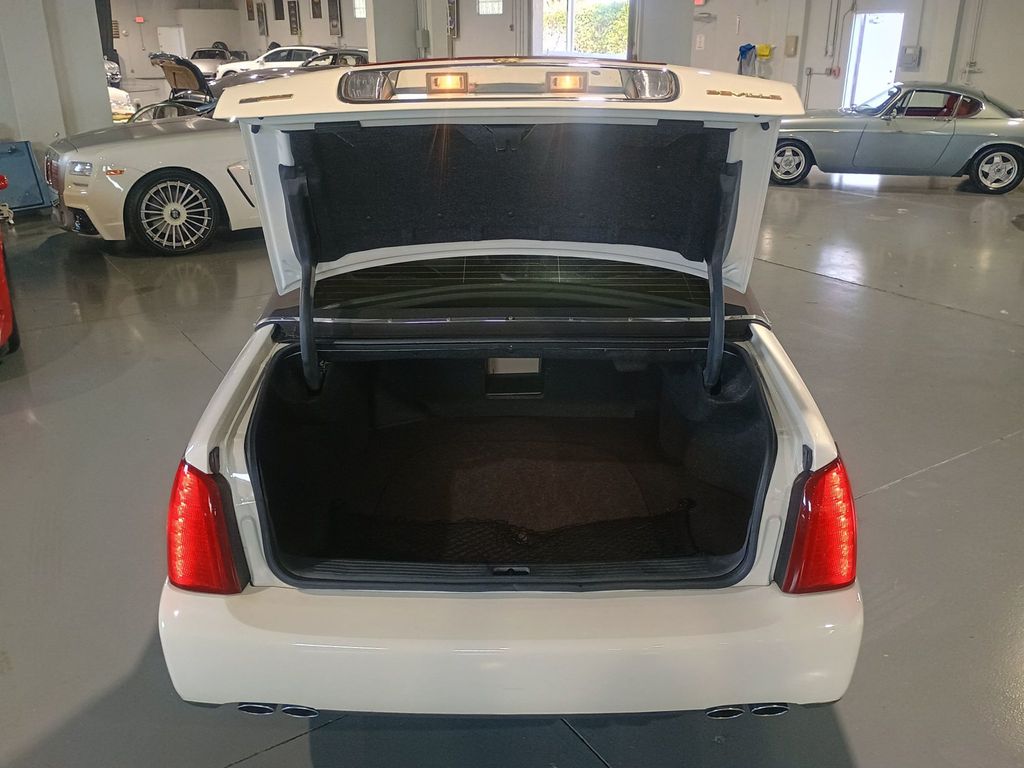 2004 Cadillac DeVille 4dr Sedan Clean Carfax Florida Car - 22973926 - 43