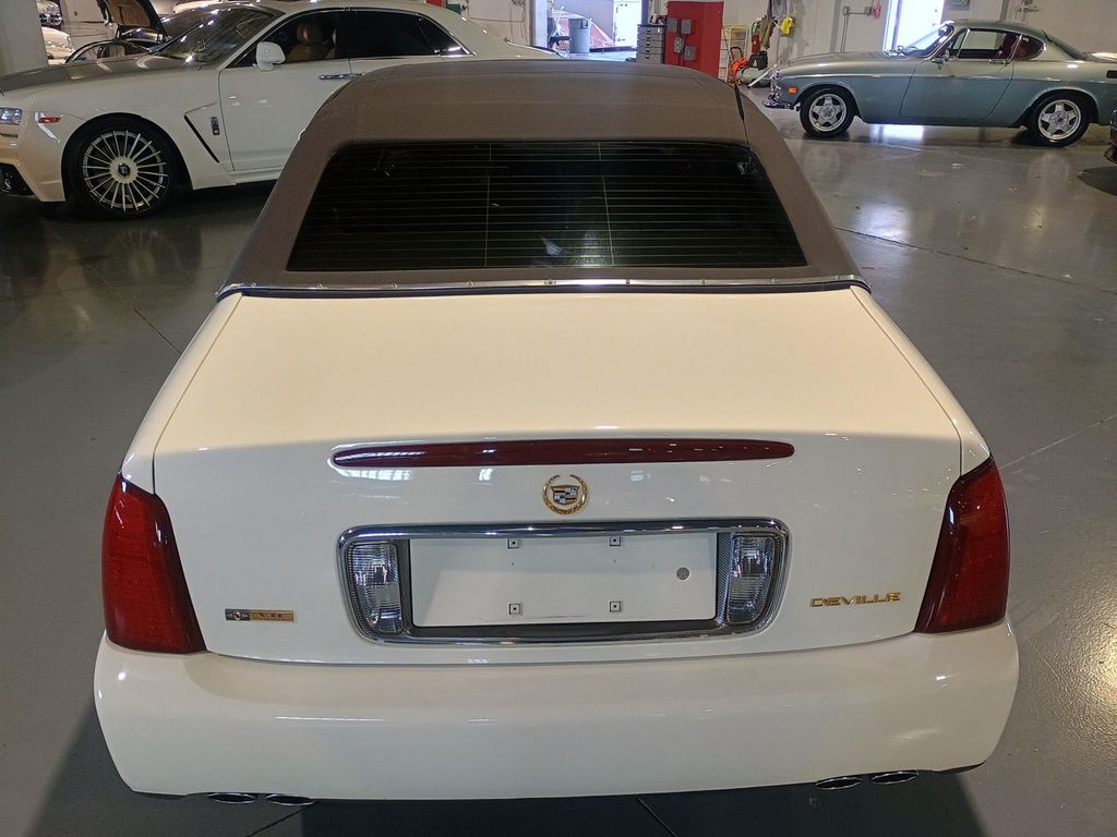2004 Cadillac DeVille 4dr Sedan Clean Carfax Florida Car - 22973926 - 4