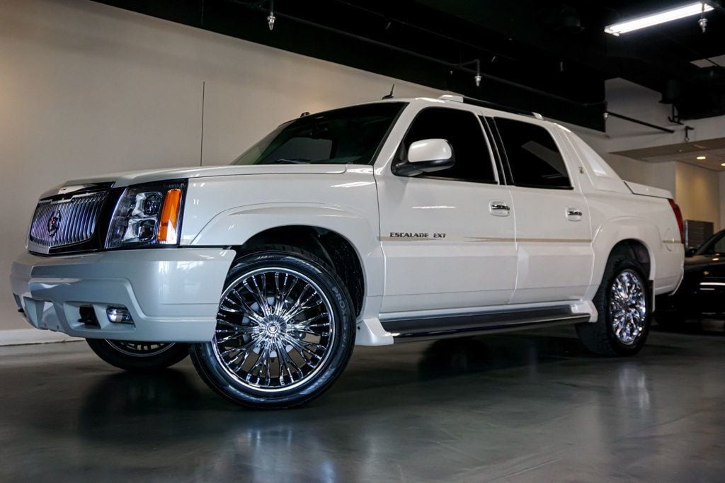 2004 Cadillac Escalade EXT *Escalade EXT* *AWD* *White Diamond* *Only 28k Miles* *Like New* - 23071373 - 0