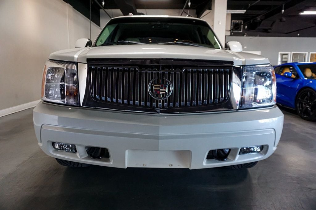 2004 Cadillac Escalade EXT *Escalade EXT* *AWD* *White Diamond* *Only 28k Miles* *Like New* - 23071373 - 12