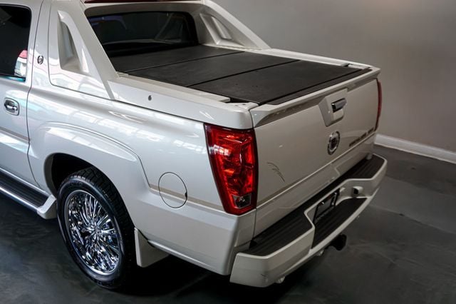 2004 Cadillac Escalade EXT *Escalade EXT* *AWD* *White Diamond* *Only 28k Miles* *Like New* - 23071373 - 27