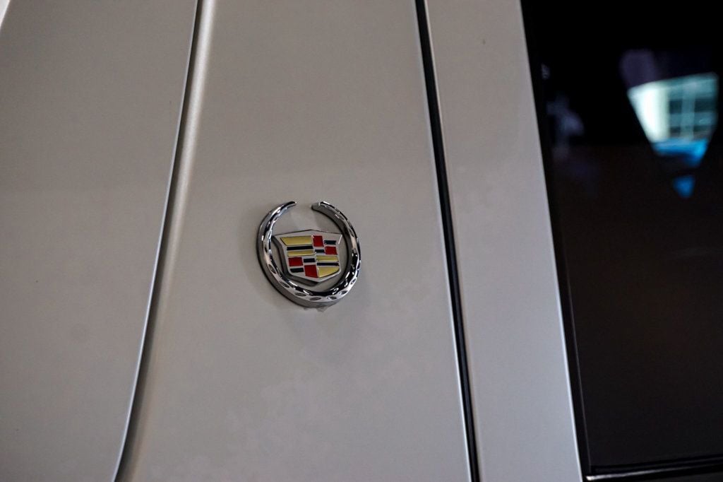 2004 Cadillac Escalade EXT *Escalade EXT* *AWD* *White Diamond* *Only 28k Miles* *Like New* - 23071373 - 52
