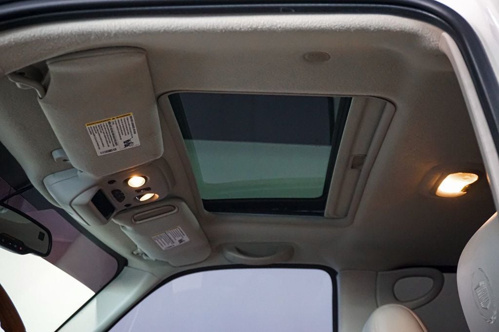 2004 Cadillac Escalade EXT *Escalade EXT* *AWD* *White Diamond* *Only 28k Miles* *Like New* - 23071373 - 70