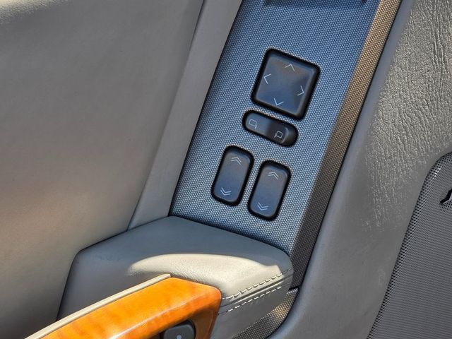 2004 Cadillac XLR 2dr Convertible - 22922502 - 31