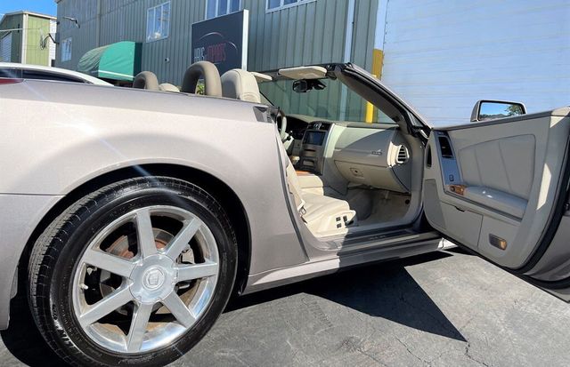 2004 Cadillac XLR Base 2dr Roadster - 21461426 - 23