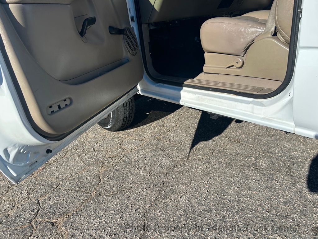 2004 Chevrolet 3500 CAB CHASSIS JUST 50k MILES! PRE EMISSION DURAMAX! NO DEF & NO DPF! - 22928959 - 58